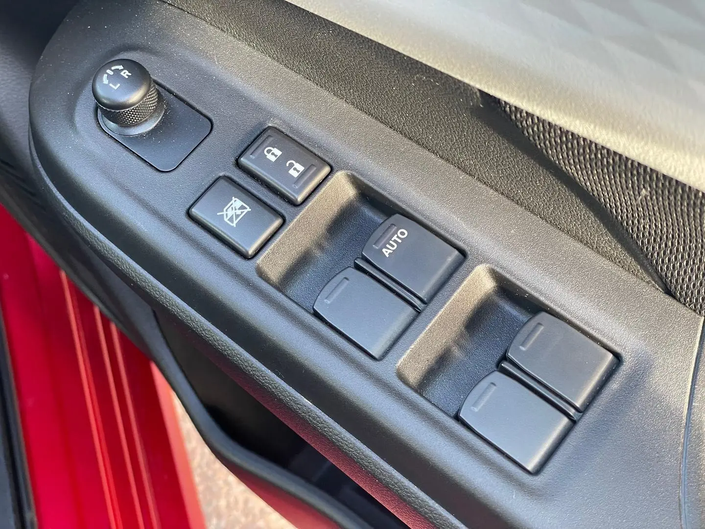 2024 Suzuki Swift Gallery Image 14