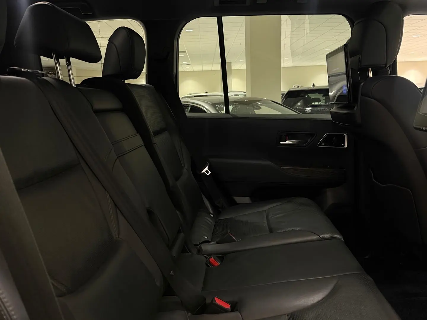 2022 Toyota Landcruiser Gallery Image 15