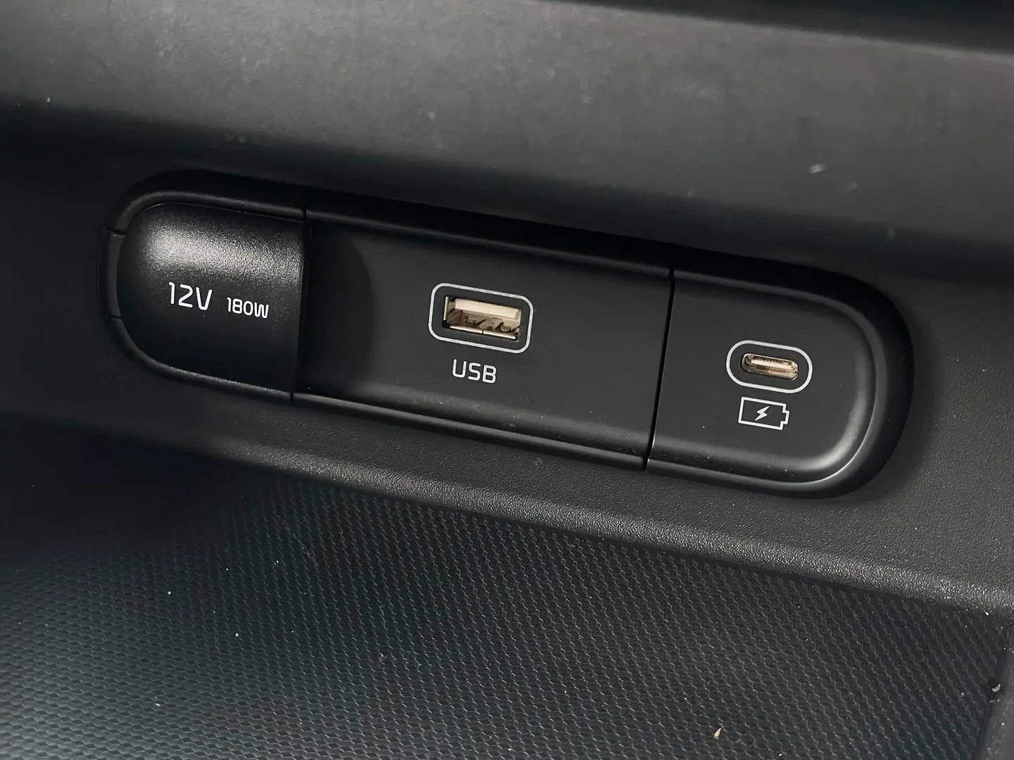 2024 Kia Seltos Gallery Image 20