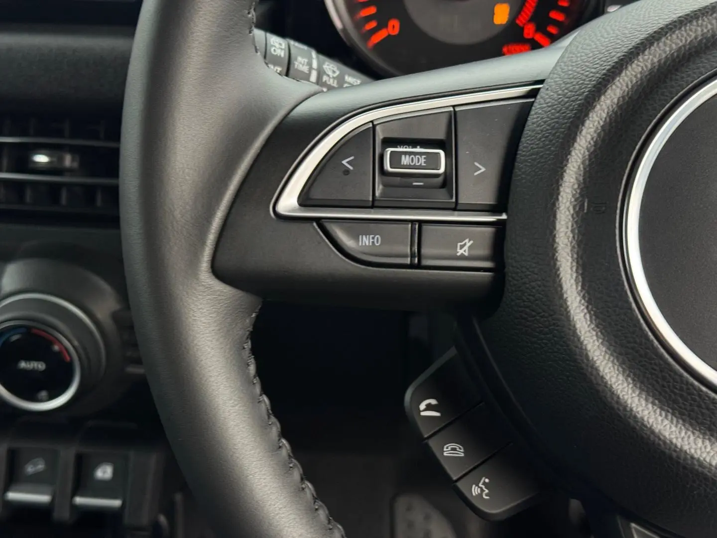 2024 Suzuki Jimny Gallery Image 22
