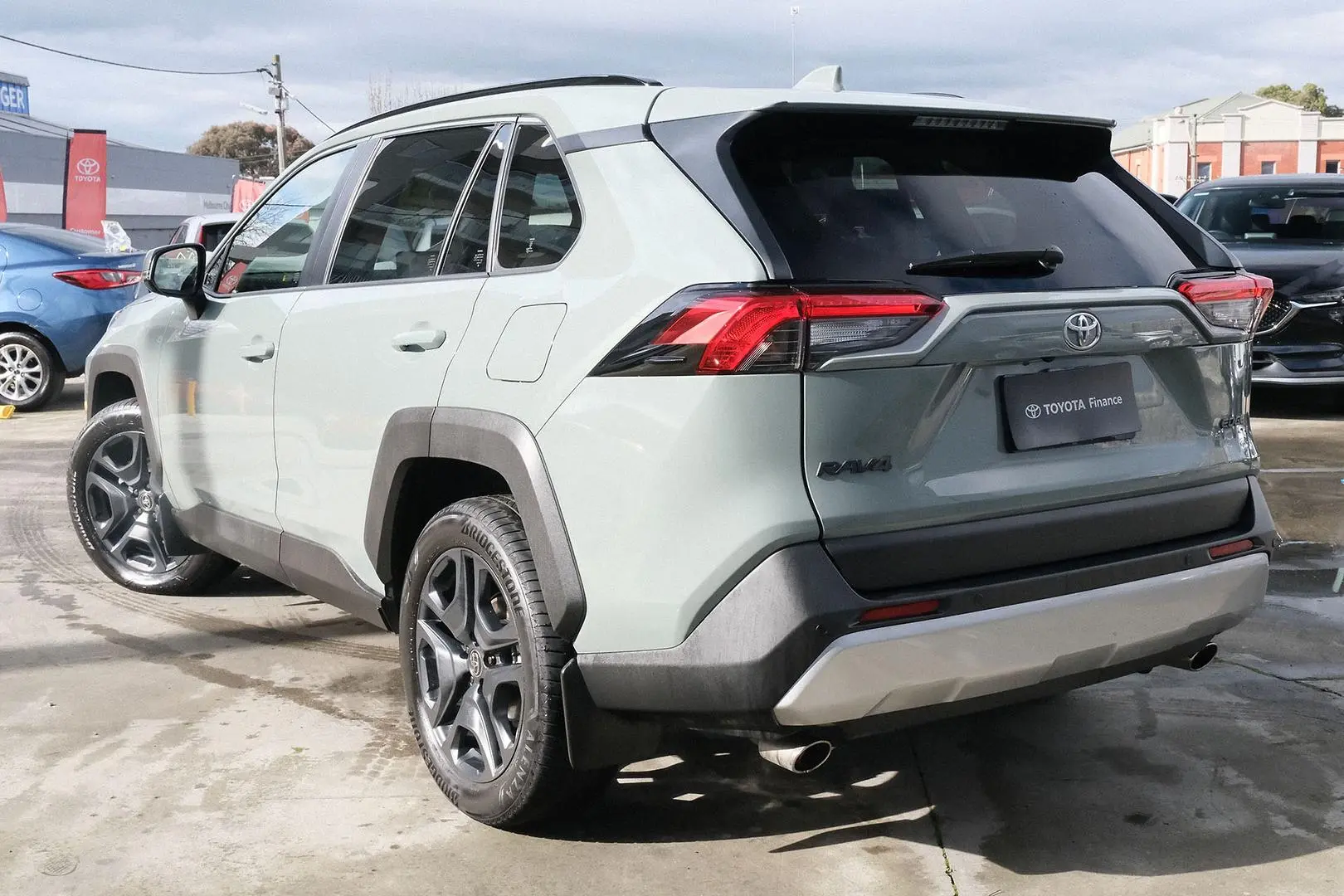 2024 Toyota RAV4 Gallery Image 2