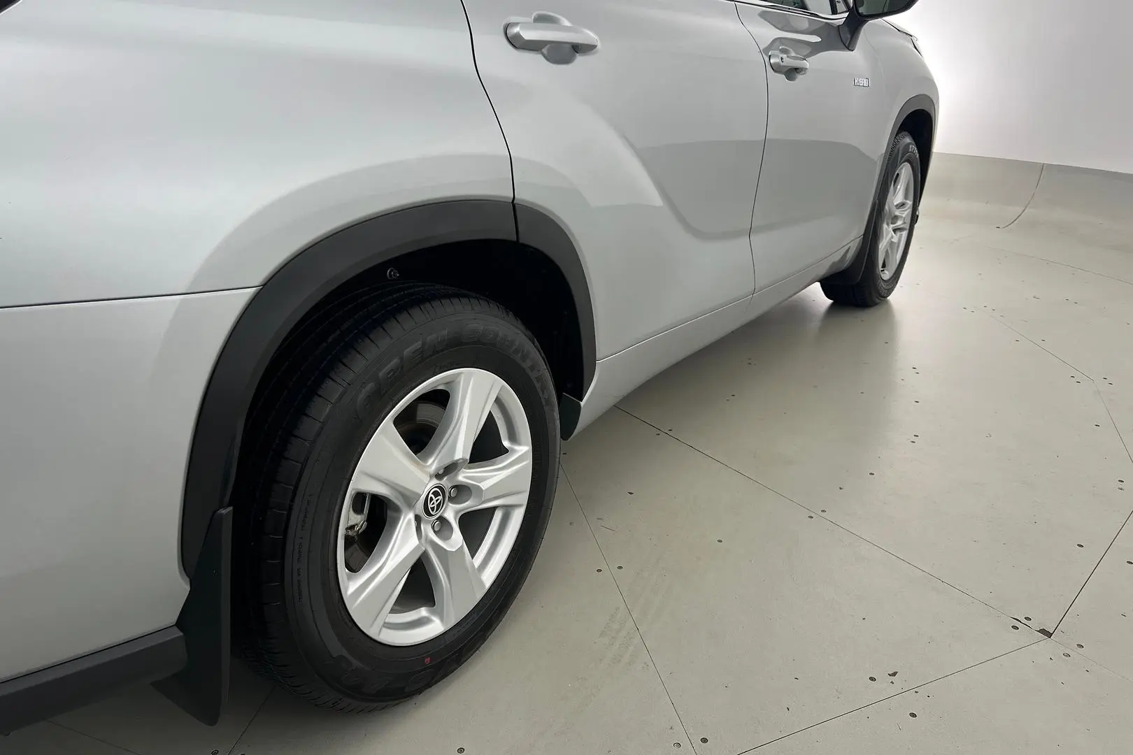 2023 Toyota Kluger Gallery Image 25