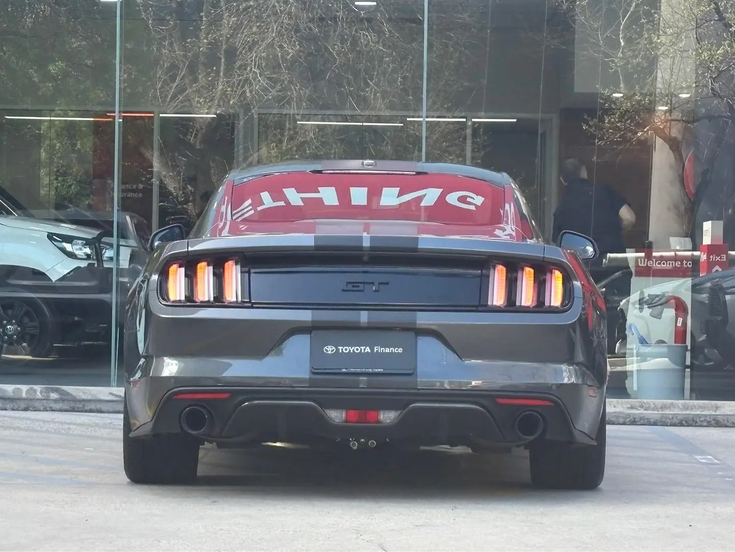 2017 Ford Mustang Gallery Image 8