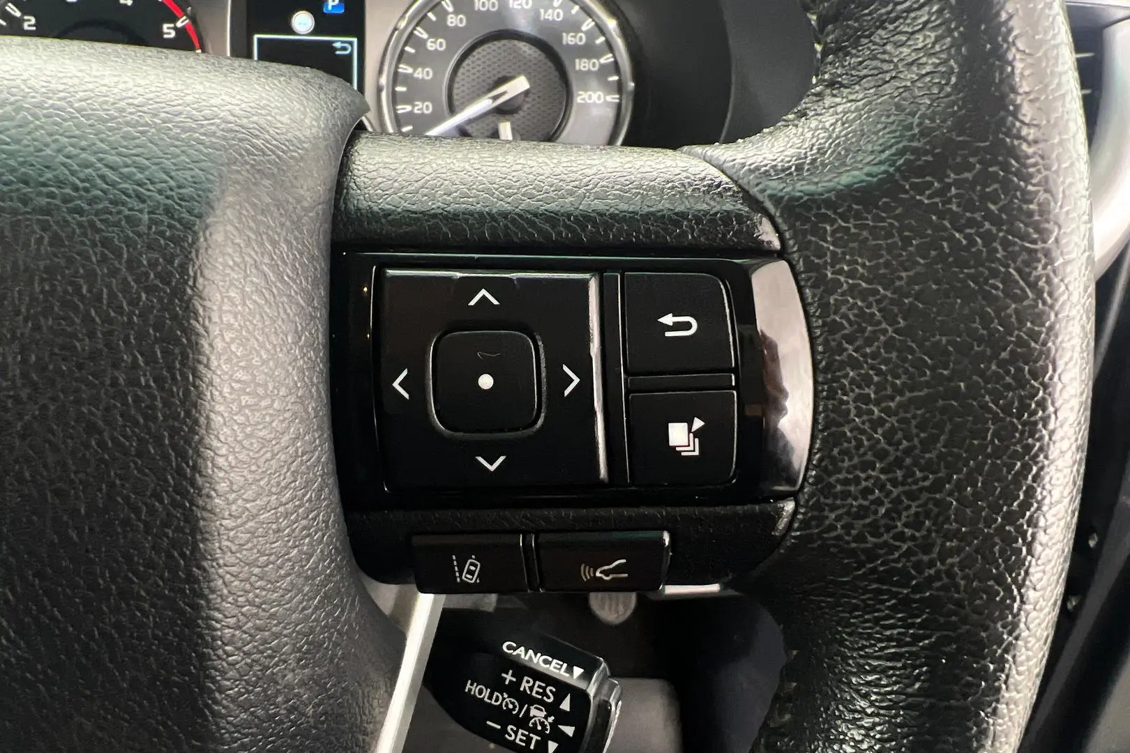 2022 Toyota Hilux Gallery Image 19
