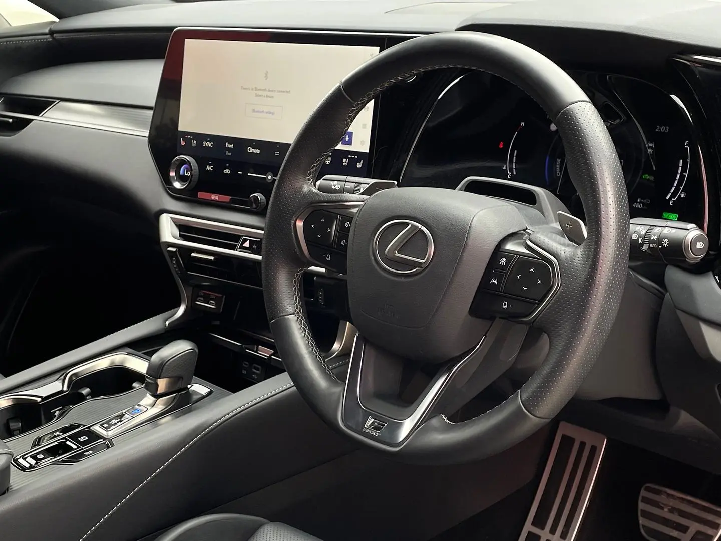 2024 Lexus RX Gallery Image 10