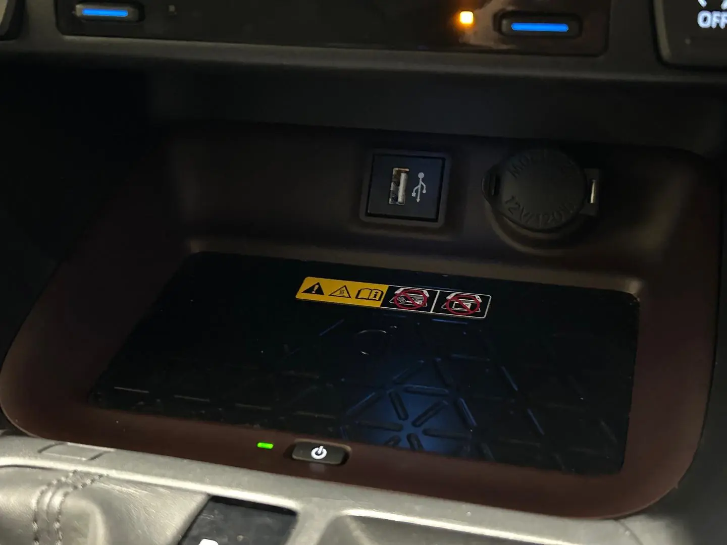2024 Toyota RAV4 Gallery Image 18