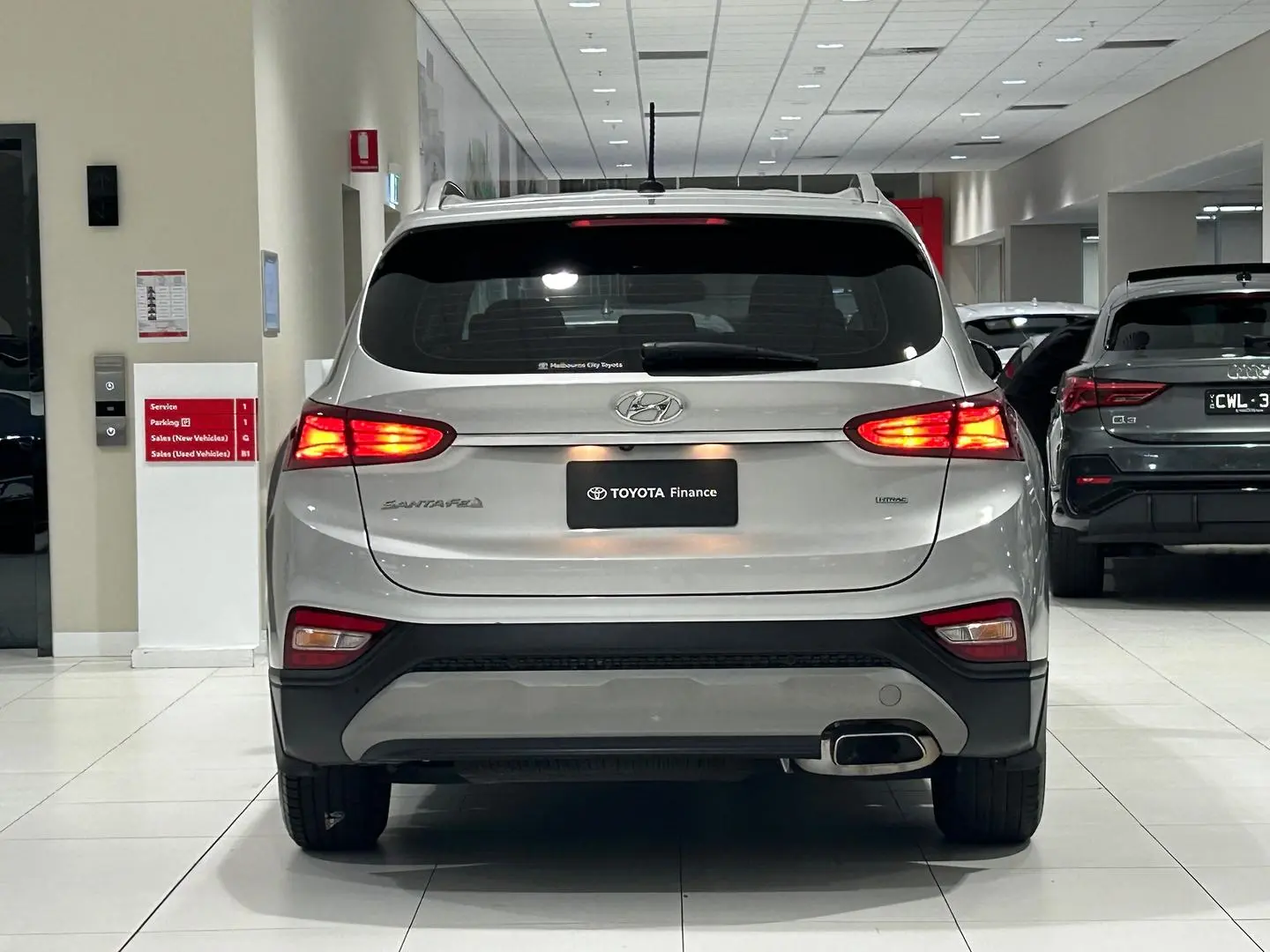 2020 Hyundai Santa Fe Gallery Image 9