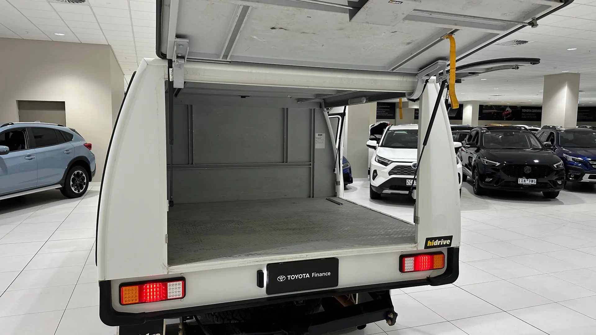2021 Toyota Hilux Gallery Image 12