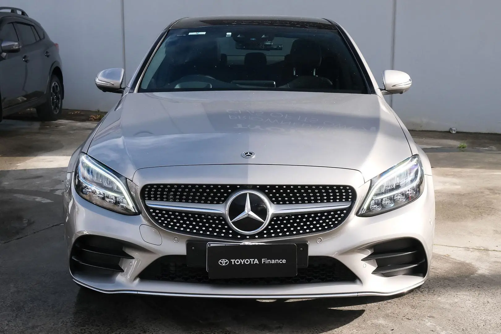 2021 Mercedes-Benz C-Class Gallery Image 3