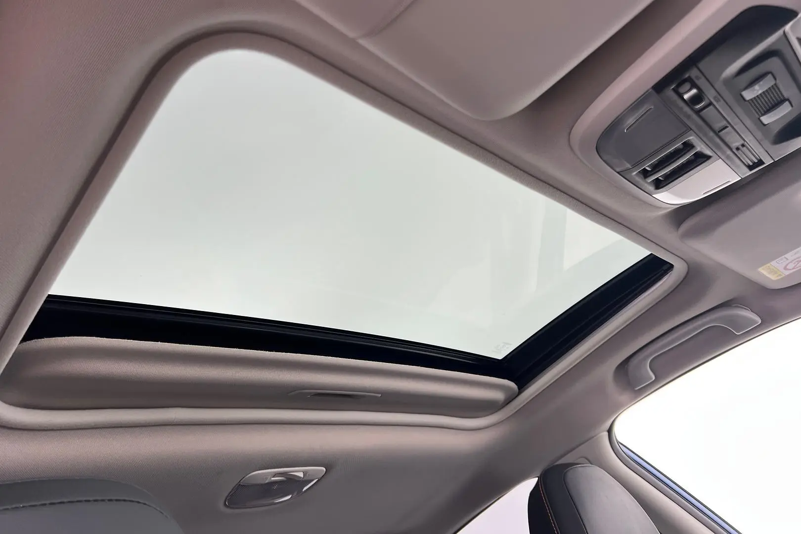 2017 Subaru XV Gallery Image 13