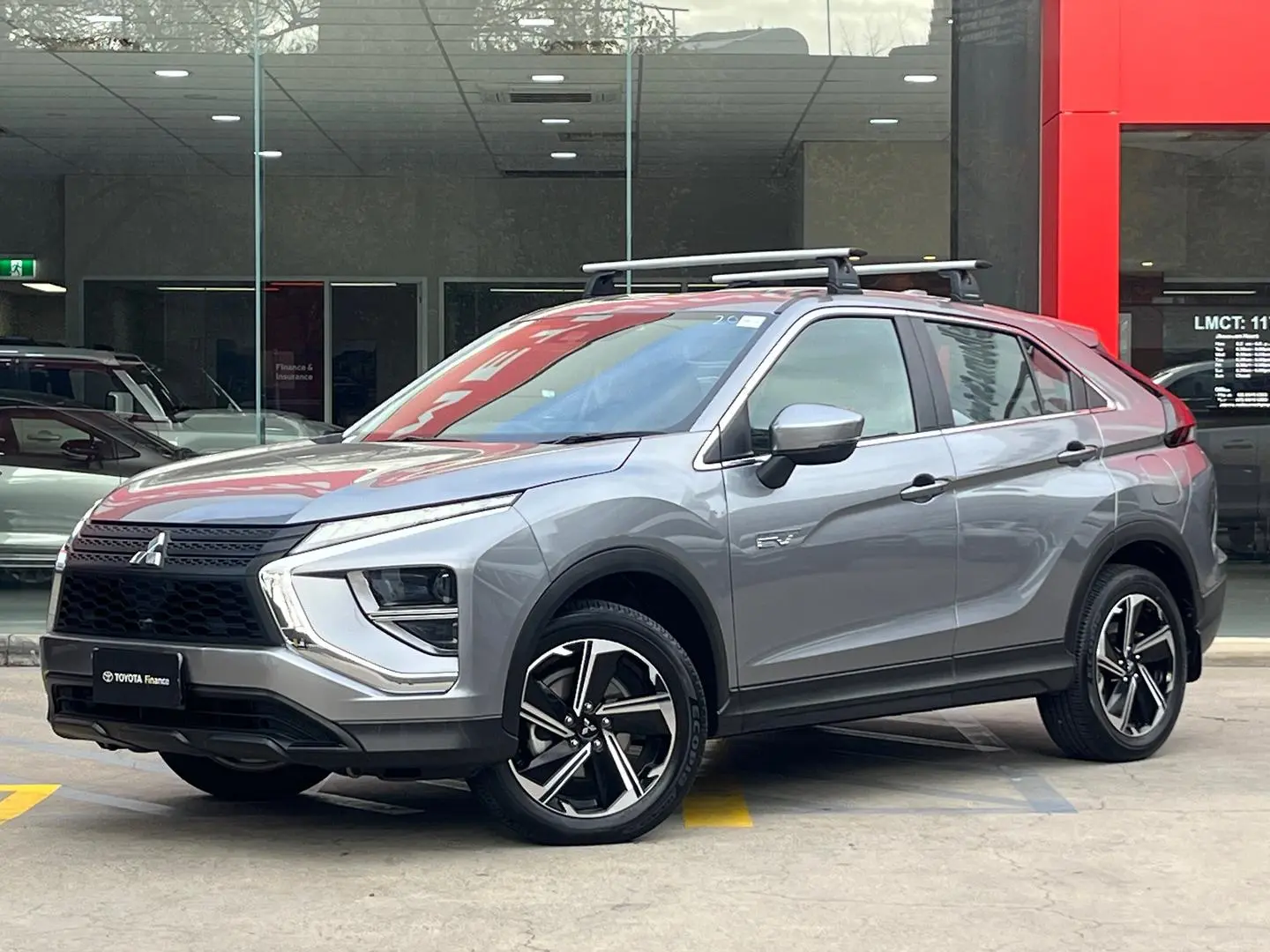 2021 Mitsubishi Eclipse Cross Gallery Image 1