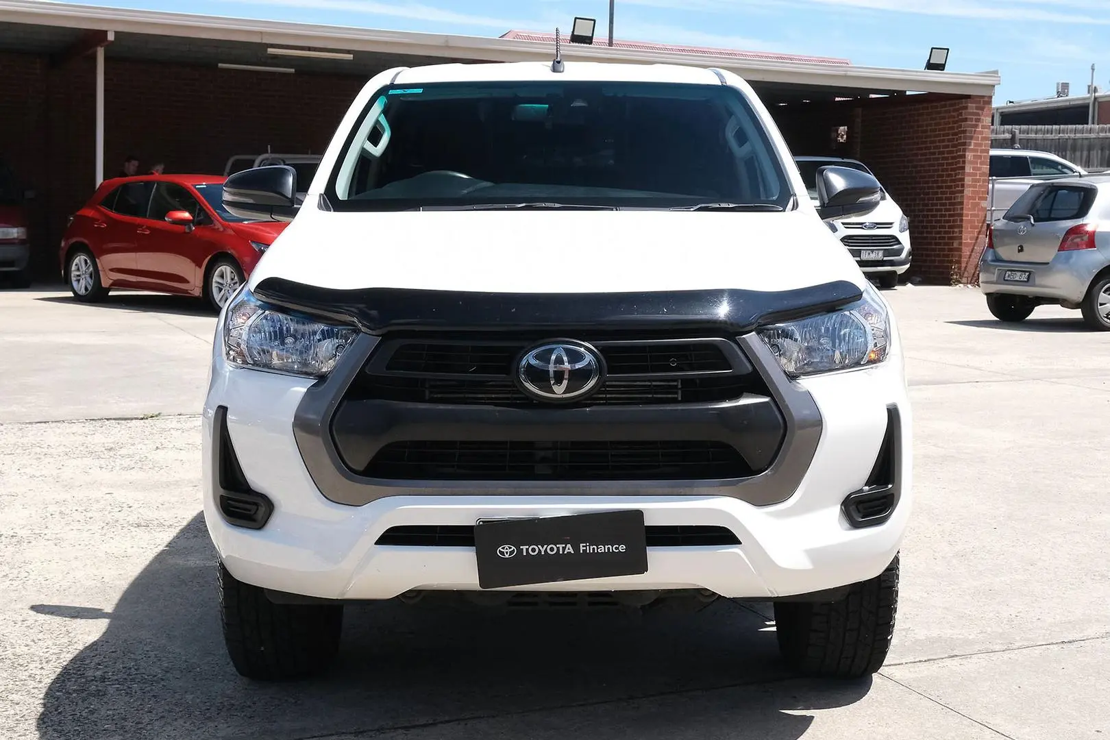 2020 Toyota Hilux Gallery Image 3