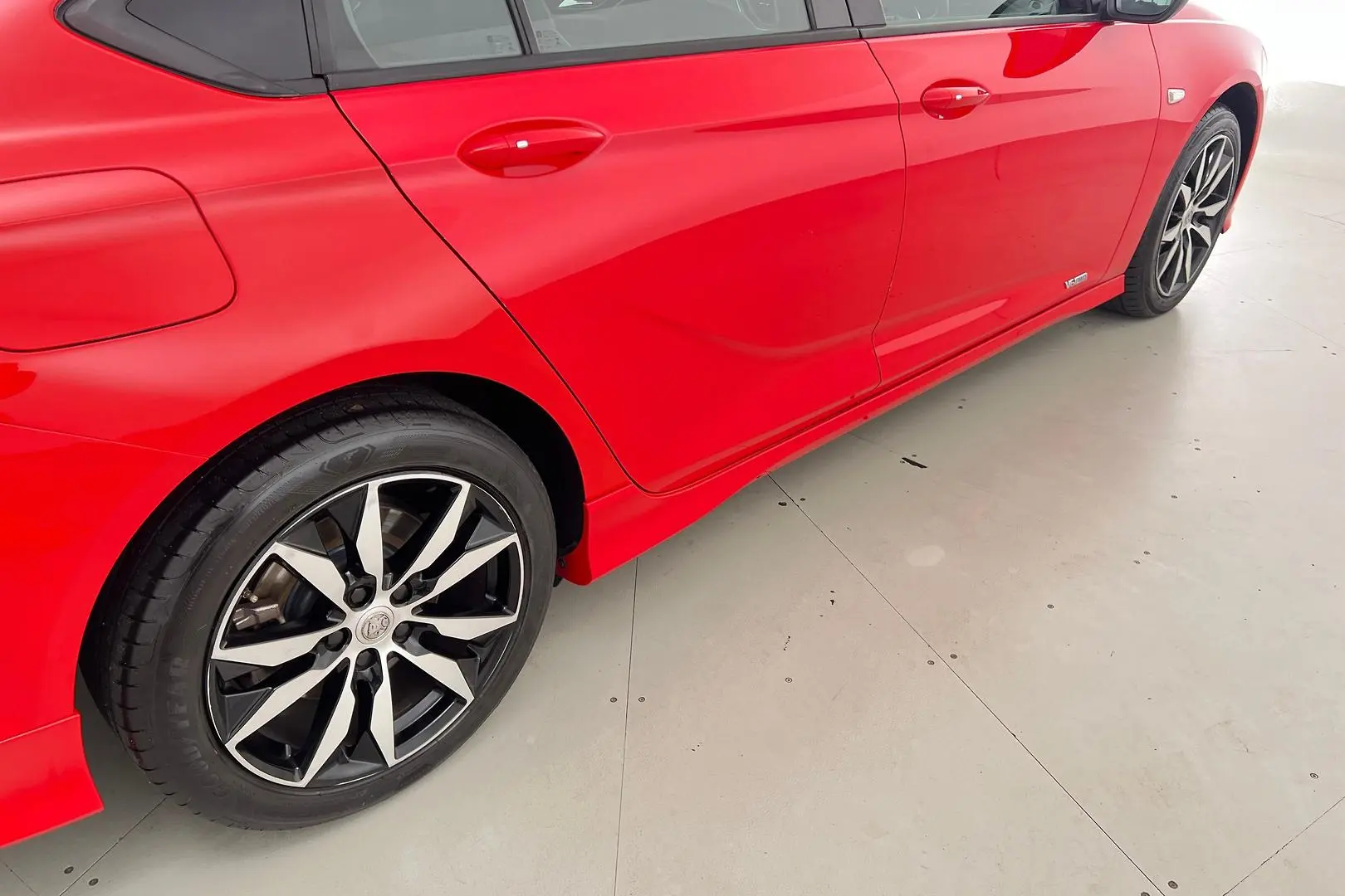 2019 Holden Commodore Gallery Image 5