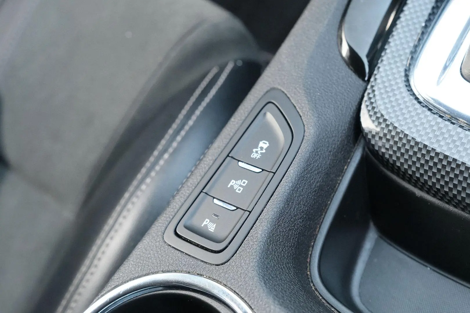 2017 Holden Commodore Gallery Image 21