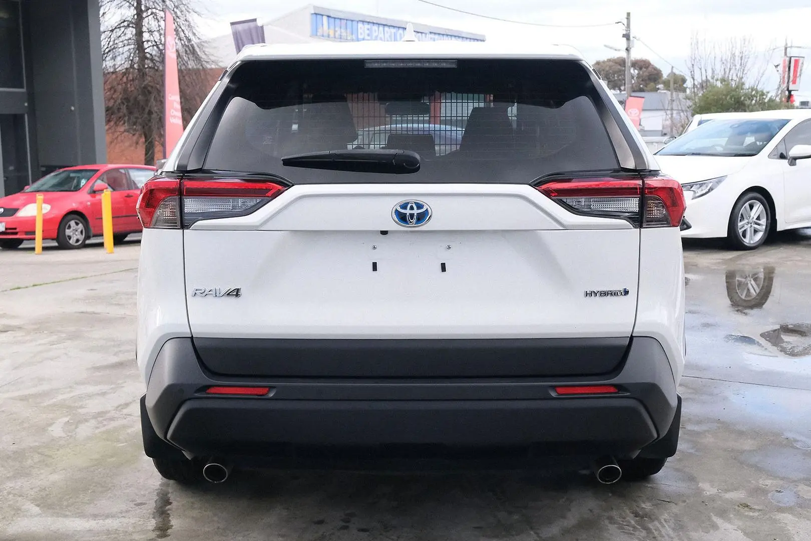 2021 Toyota RAV4 Gallery Image 4