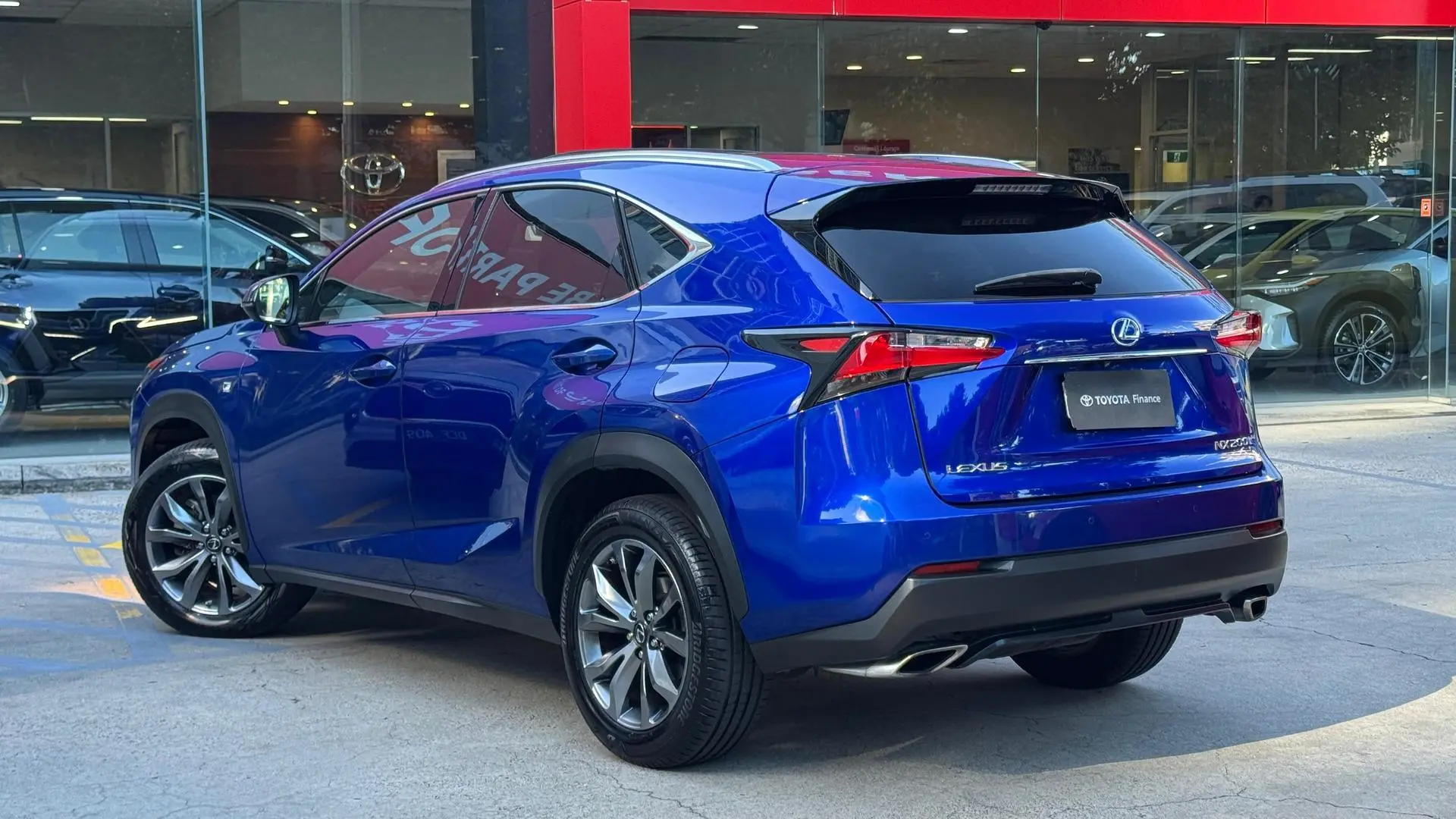 2017 Lexus Nx Gallery Image 2