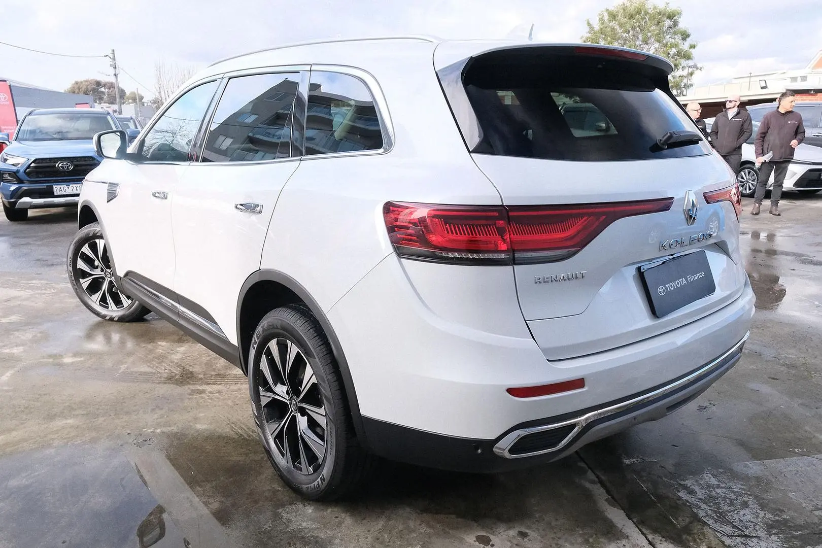 2023 Renault Koleos Gallery Image 2