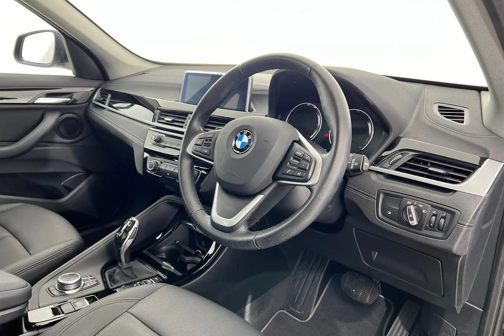 2021 BMW X1 Image 2