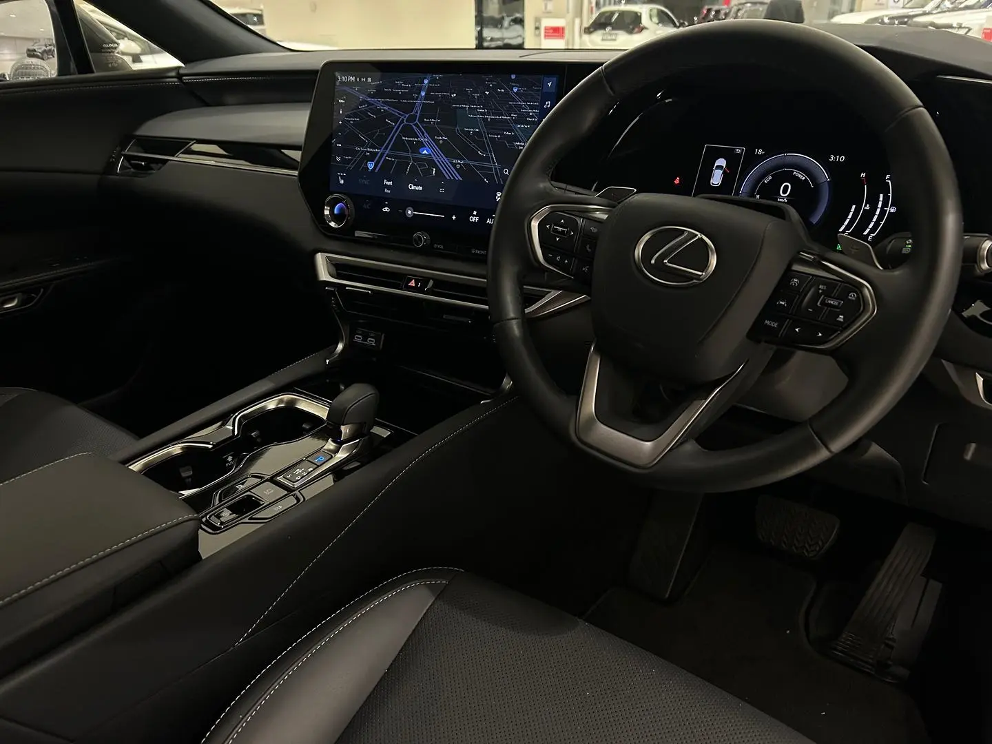 2024 Lexus RX Gallery Image 11