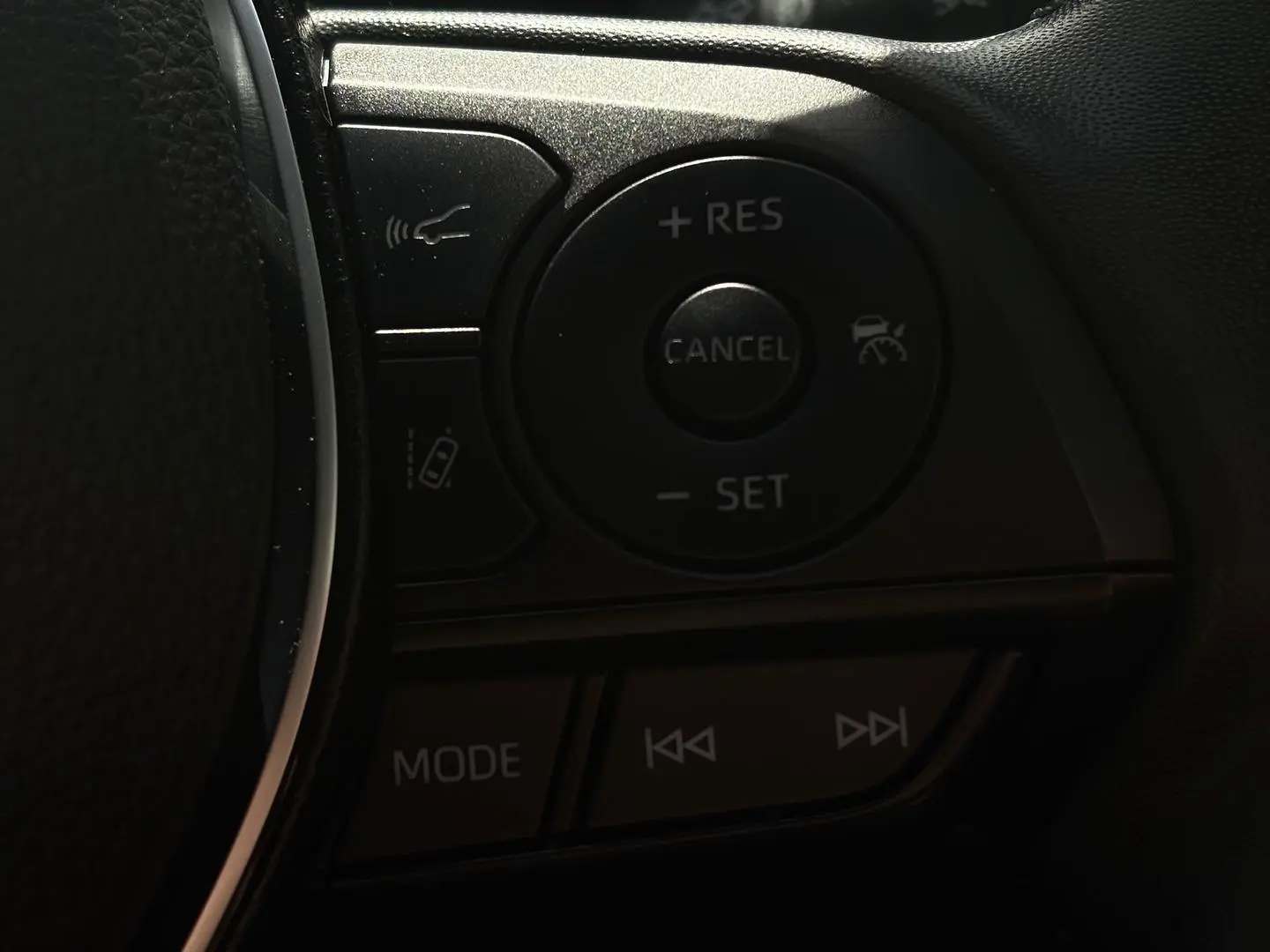 2021 Toyota RAV4 Gallery Image 19