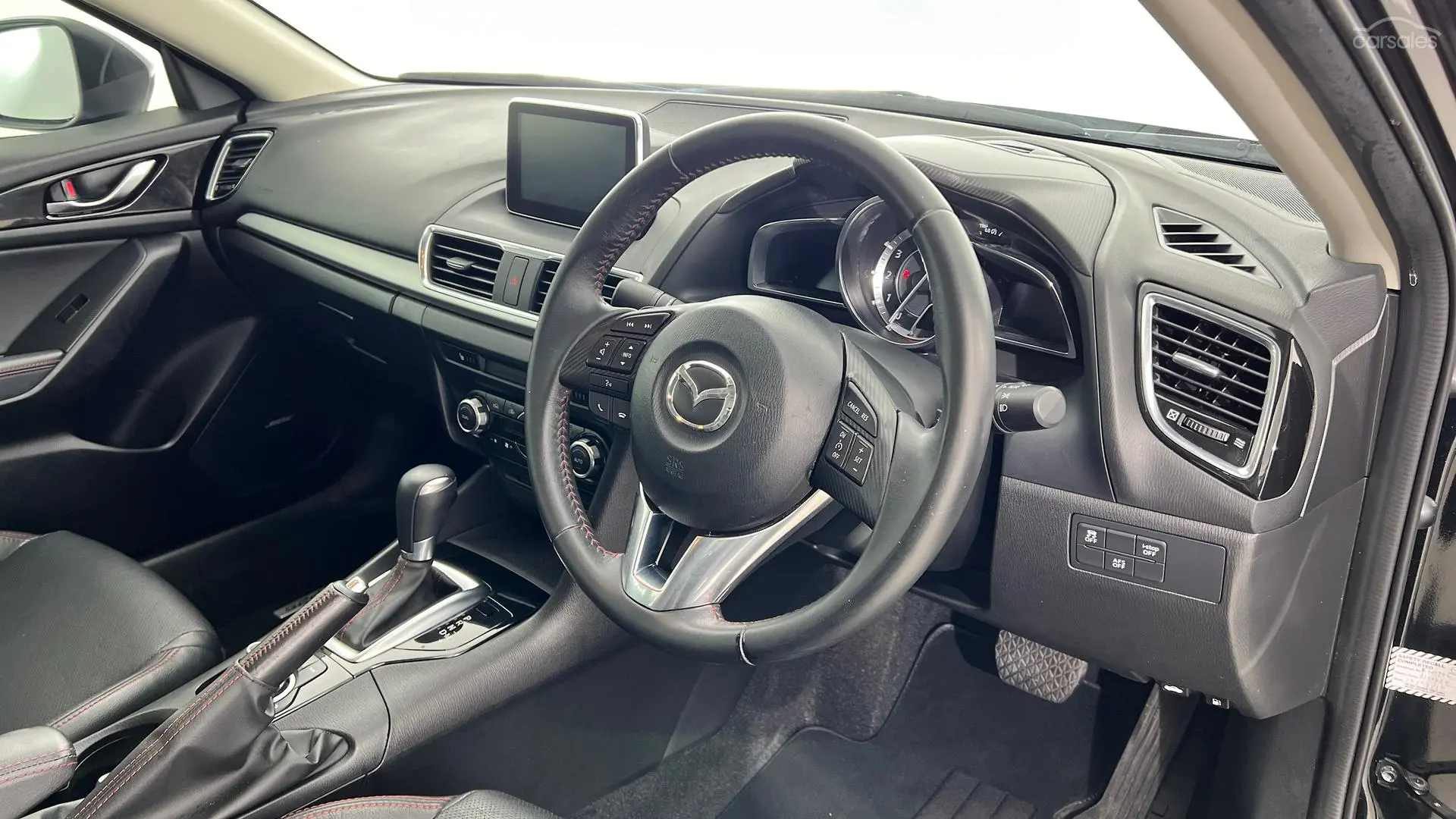 2016 Mazda 3 Image 13