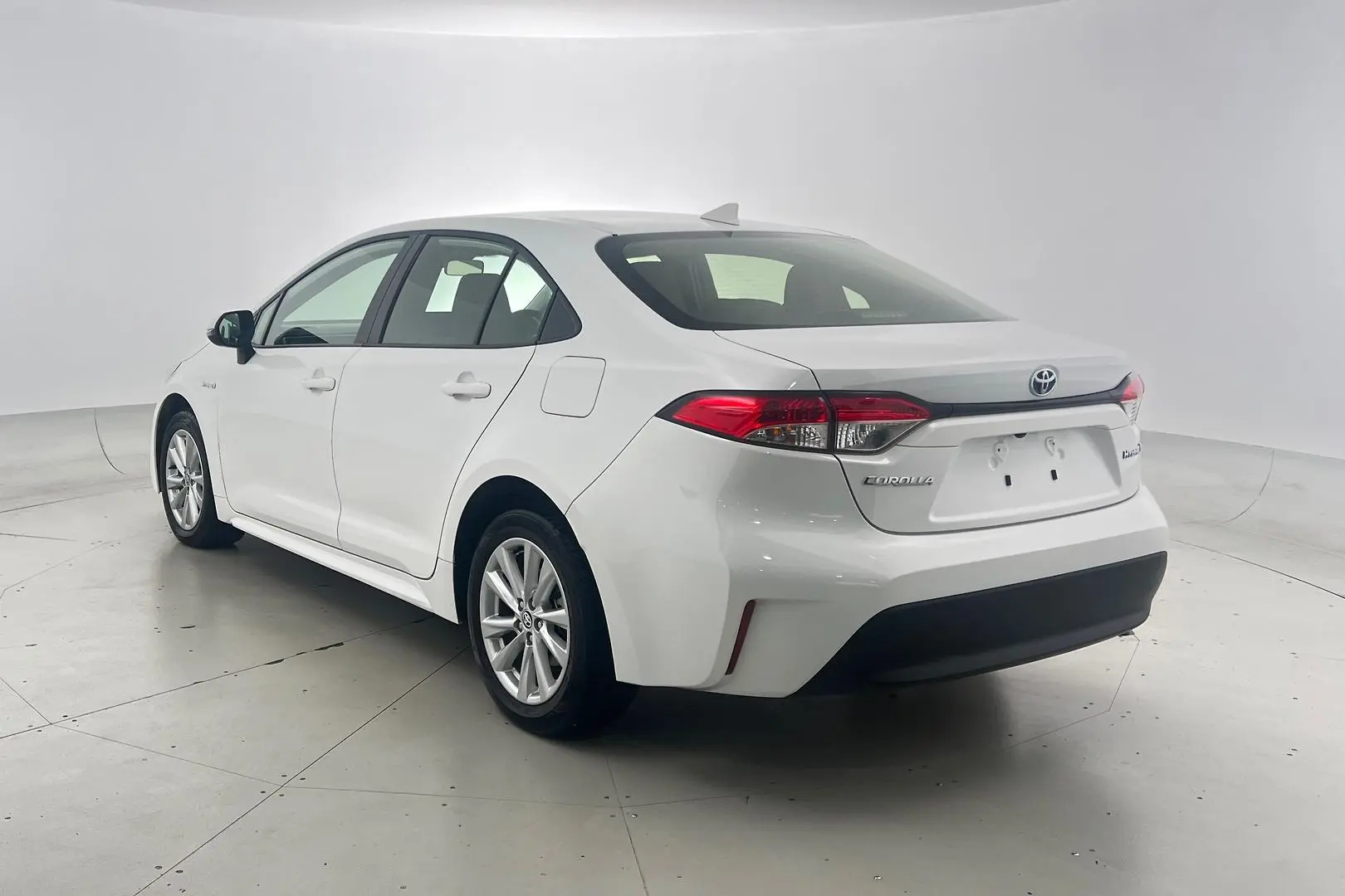 2024 Toyota Corolla Gallery Image 8