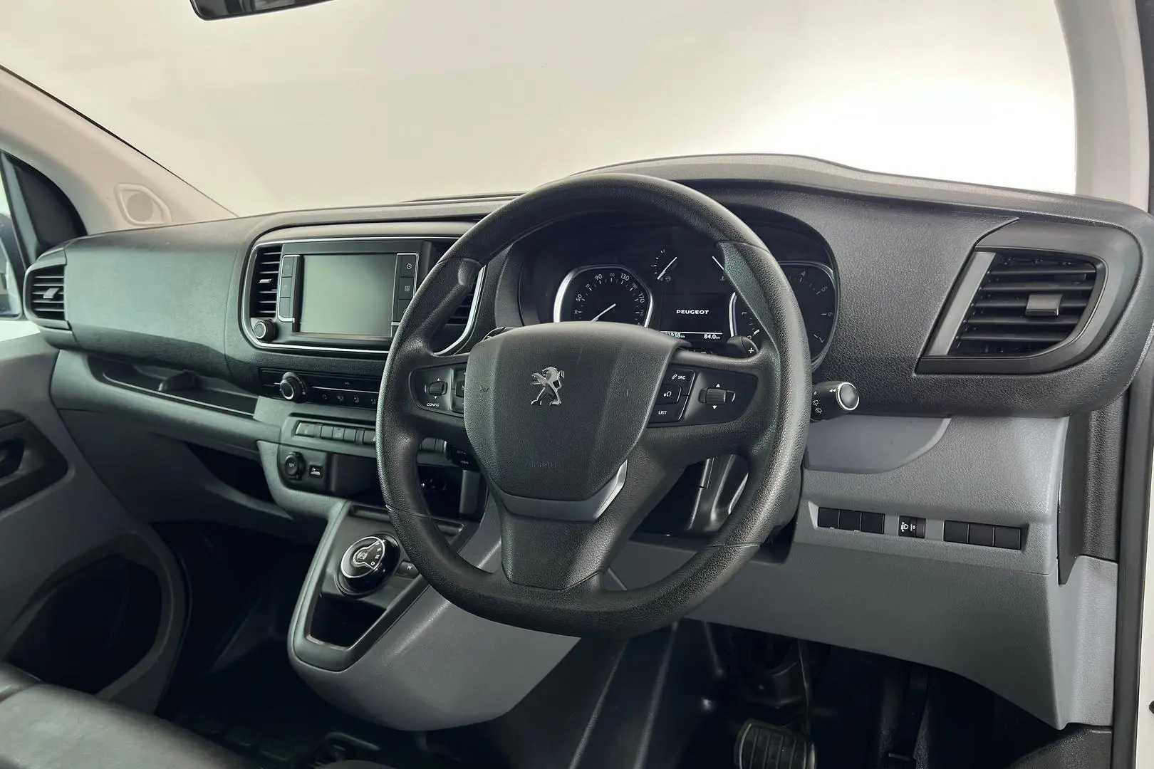 2020 Peugeot Expert Gallery Image 3