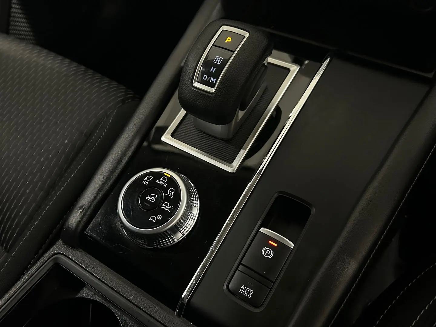 2022 Mitsubishi Outlander Gallery Image 18