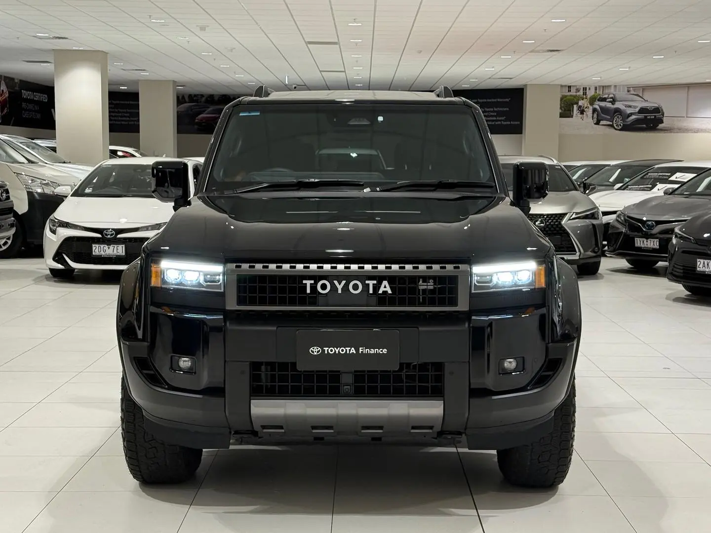 2025 Toyota Landcruiser Prado Gallery Image 4
