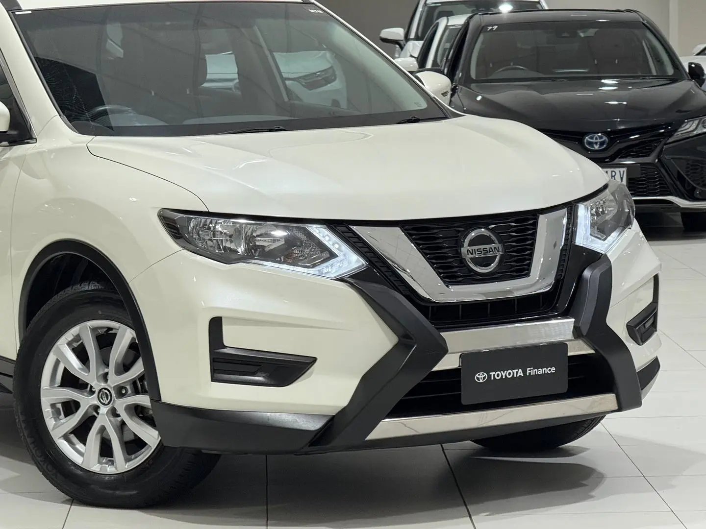 2022 Nissan X-TRAIL Gallery Image 3