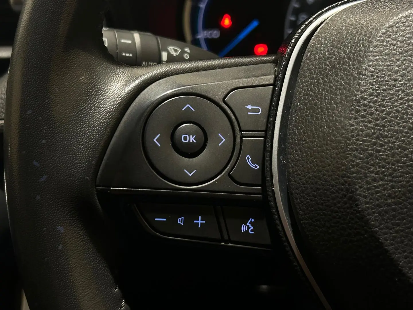 2021 Toyota RAV4 Gallery Image 22