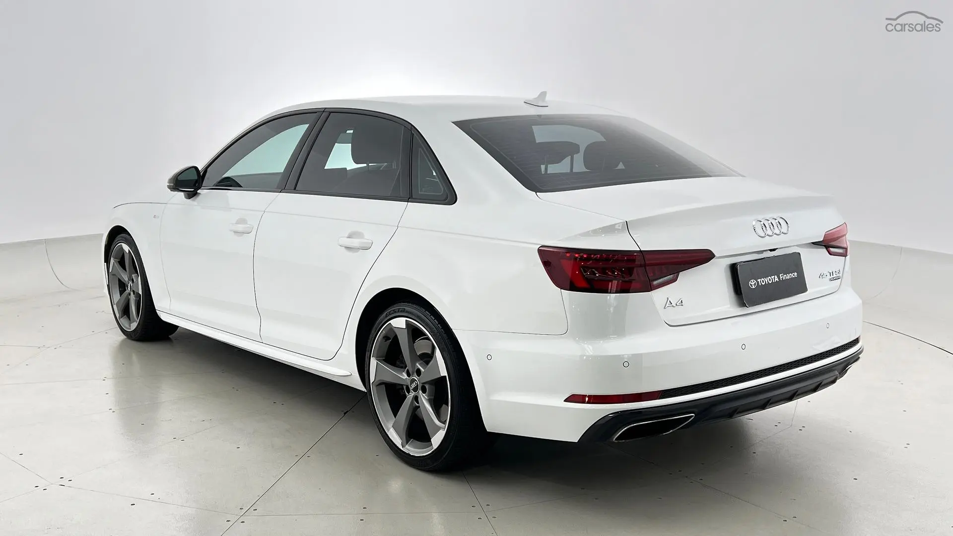 2019 Audi A4 Image 2