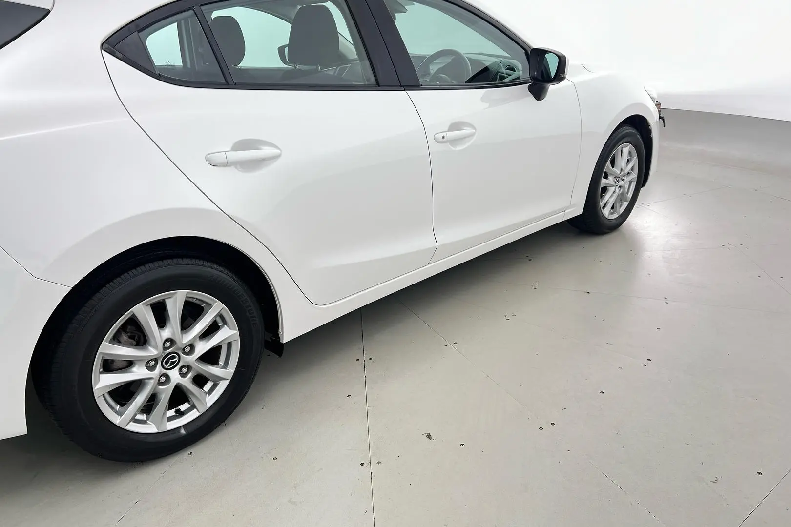 2018 Mazda 3 Gallery Image 5