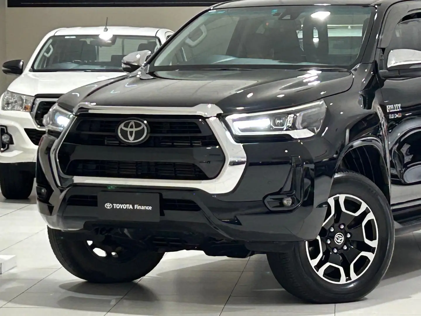 2023 Toyota Hilux Gallery Image 7