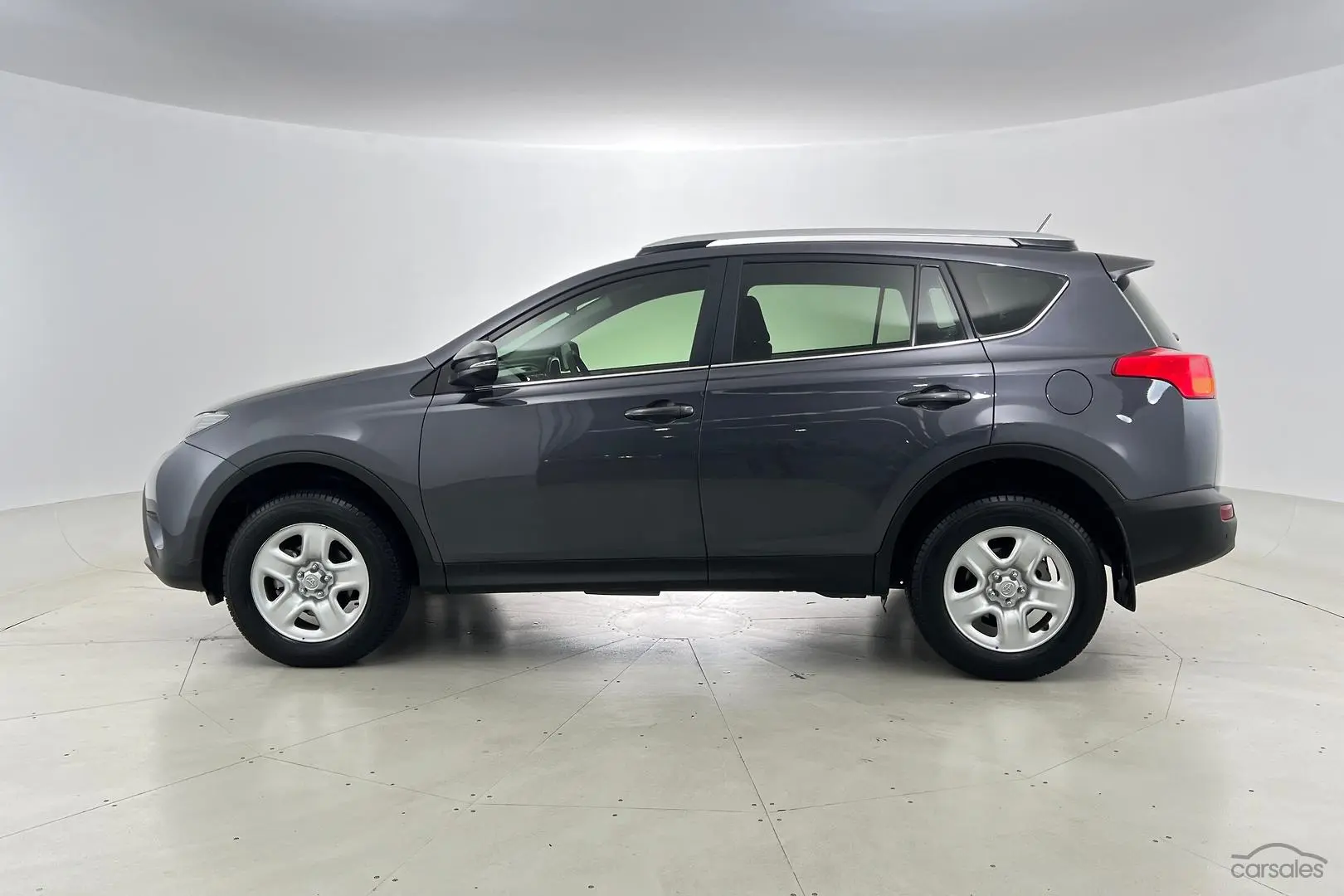 2015 Toyota RAV4 Image 6