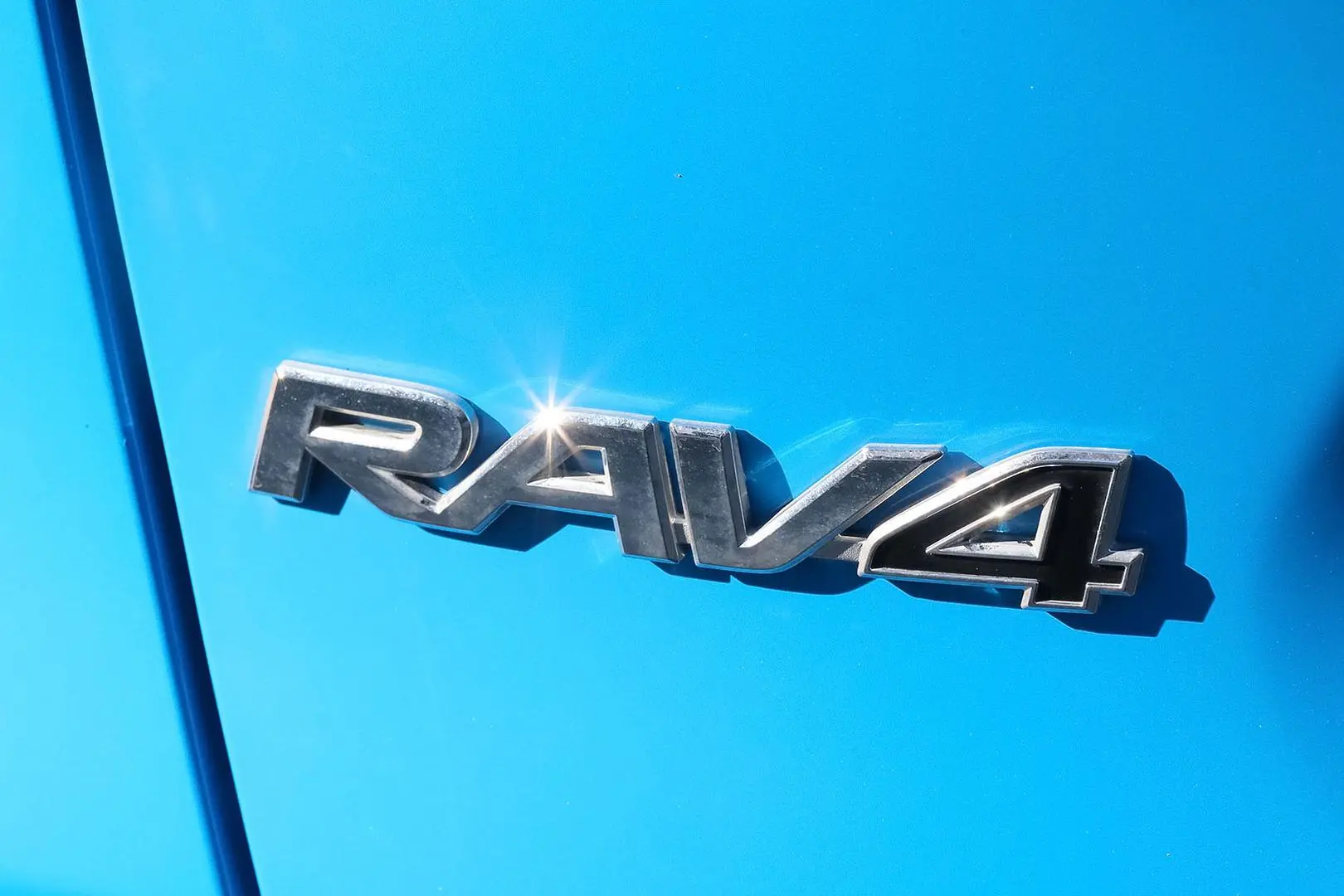 2019 Toyota RAV4 Gallery Image 21