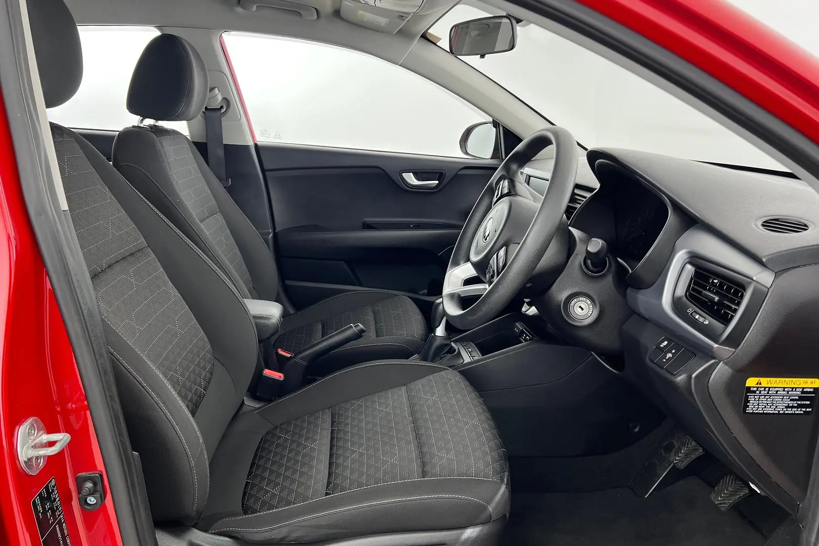 2019 Kia Rio Gallery Image 11