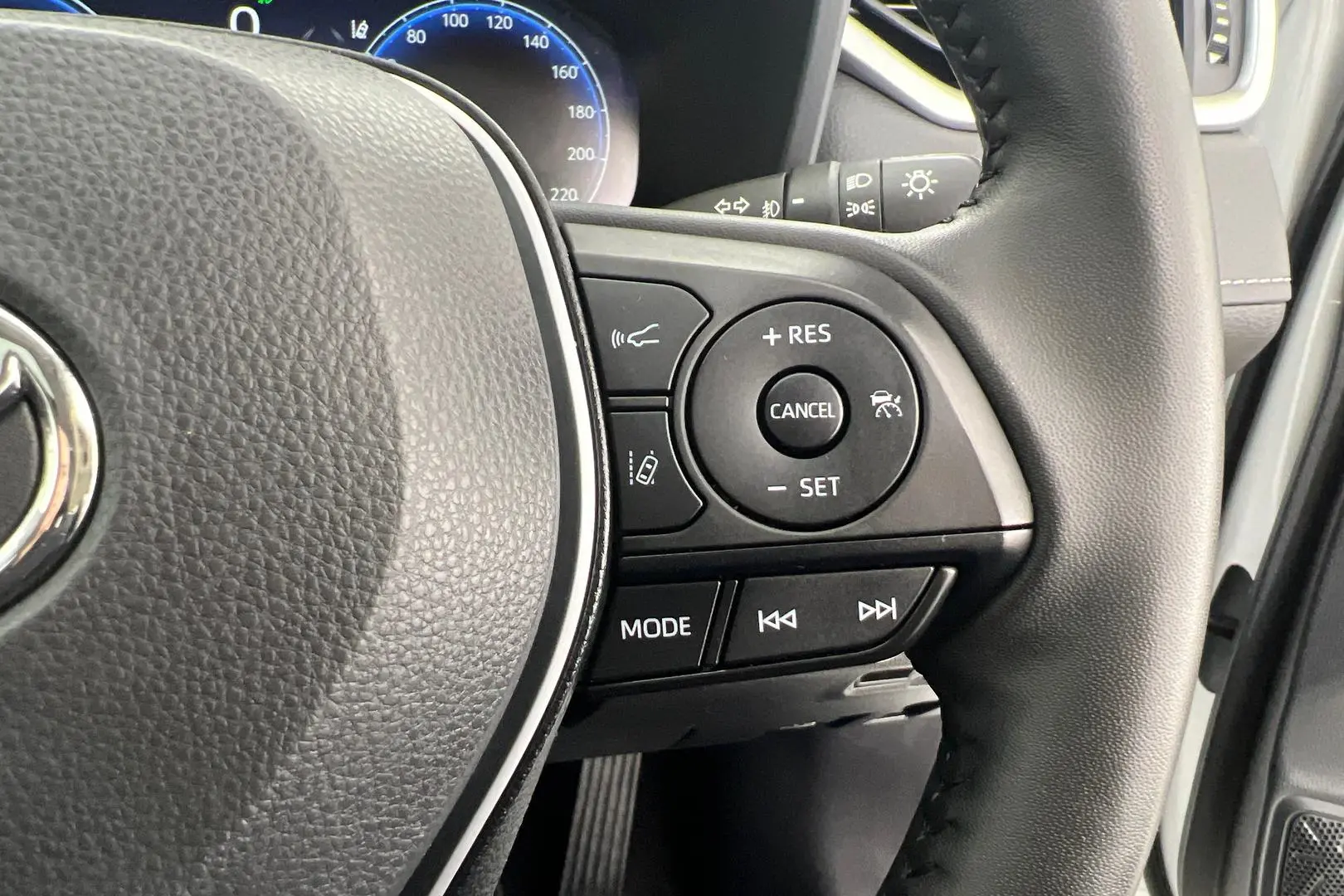 2023 Toyota RAV4 Gallery Image 17