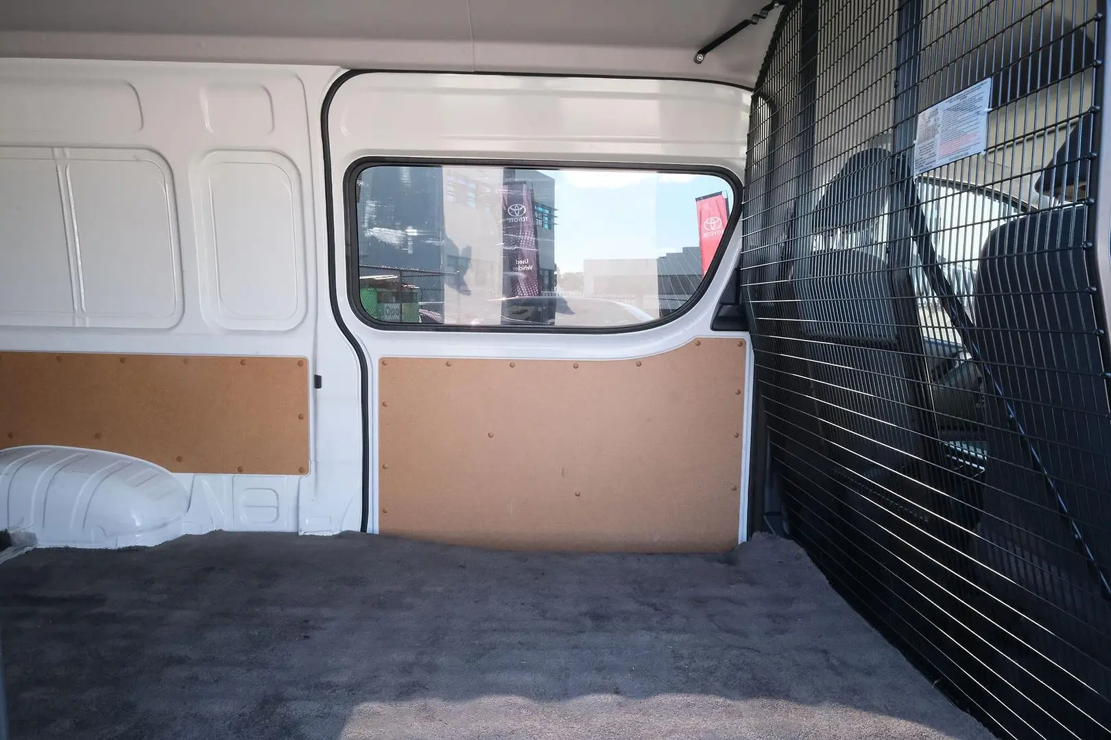 2023 Toyota Hiace Gallery Image 21
