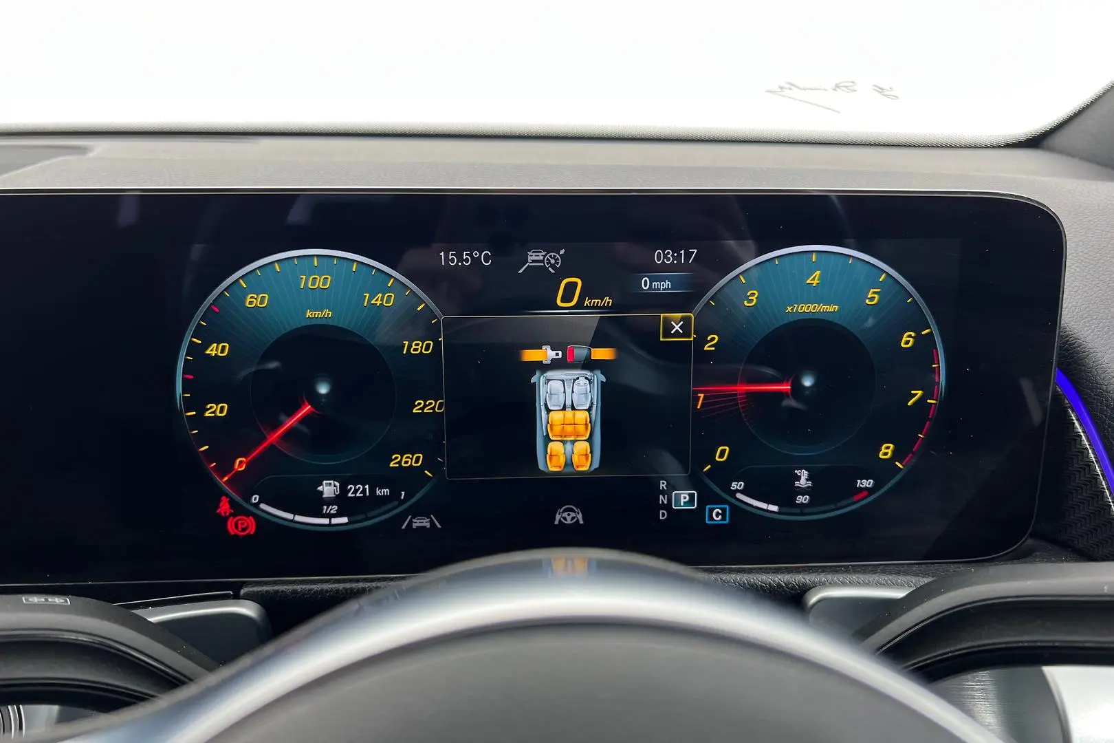 2021 Mercedes-Benz GLB-Class Gallery Image 21