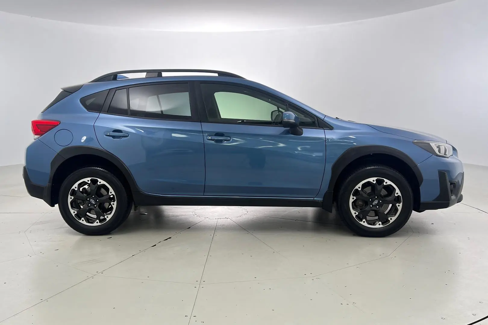 2020 Subaru XV Gallery Image 3