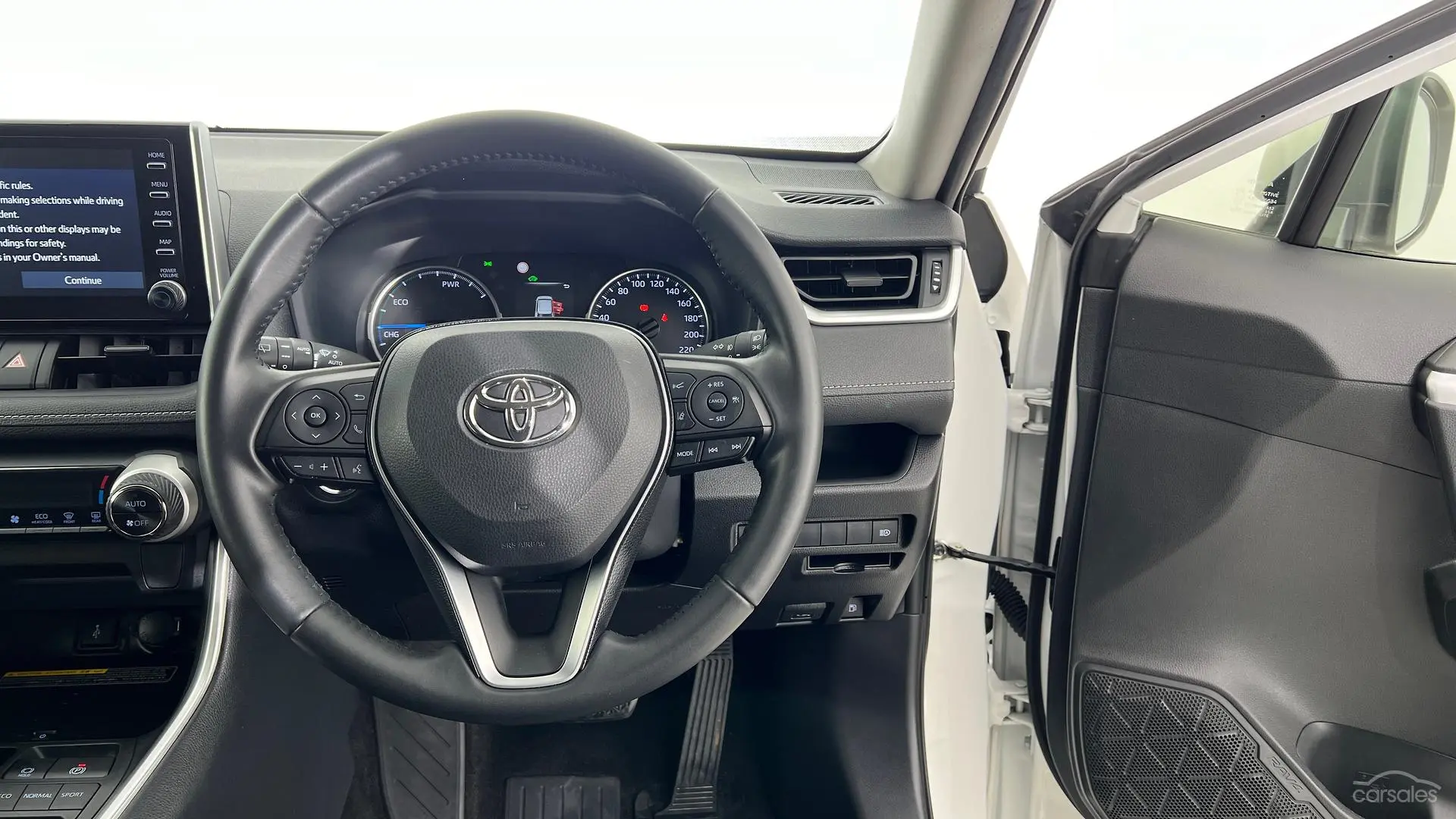 2020 Toyota RAV4 Image 12