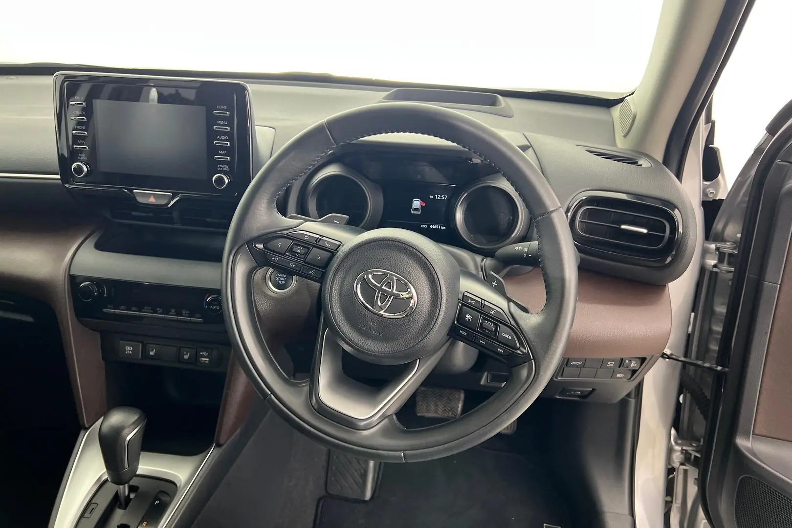 2022 Toyota Yaris Cross Gallery Image 14