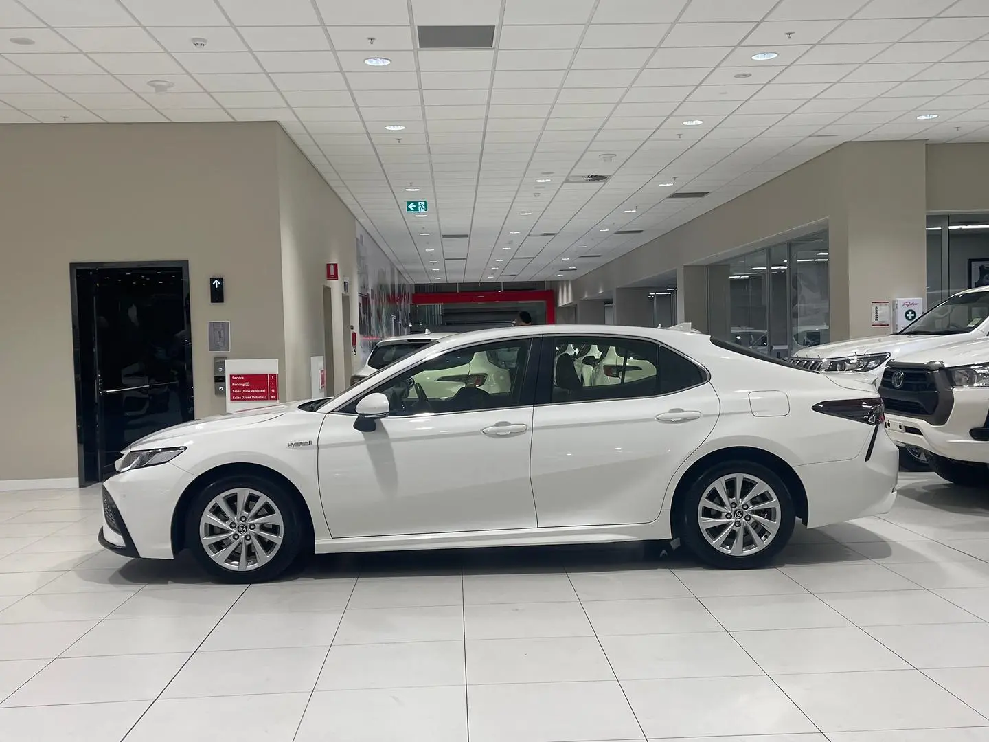 2021 Toyota Camry Gallery Image 6