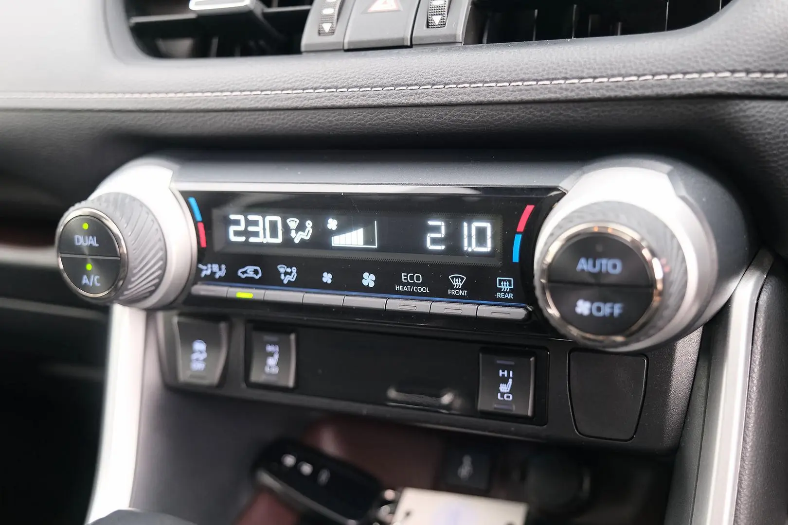 2021 Toyota RAV4 Gallery Image 21