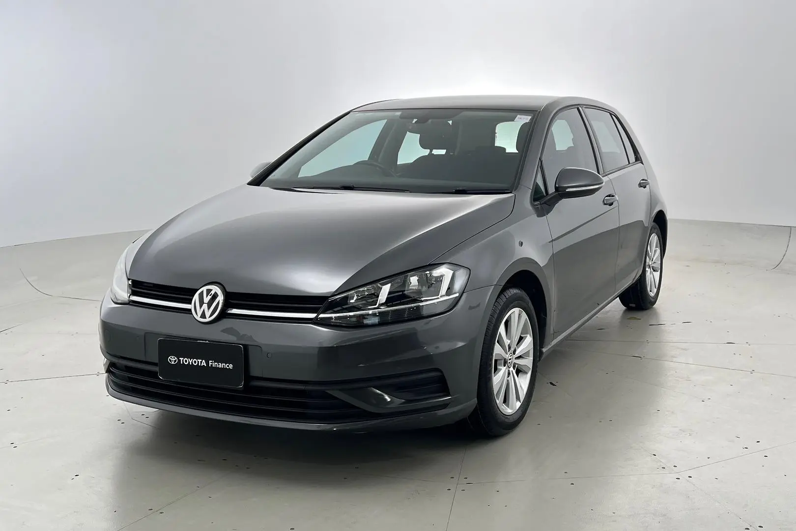 2017 Volkswagen Golf Gallery Image 2