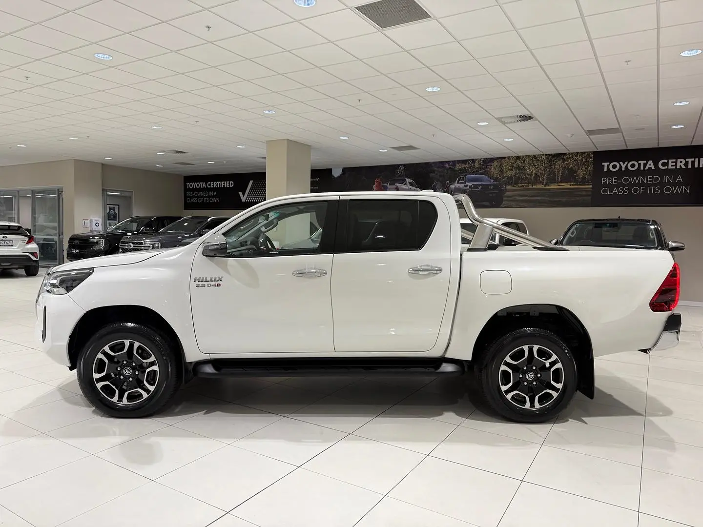 2023 Toyota Hilux Gallery Image 5