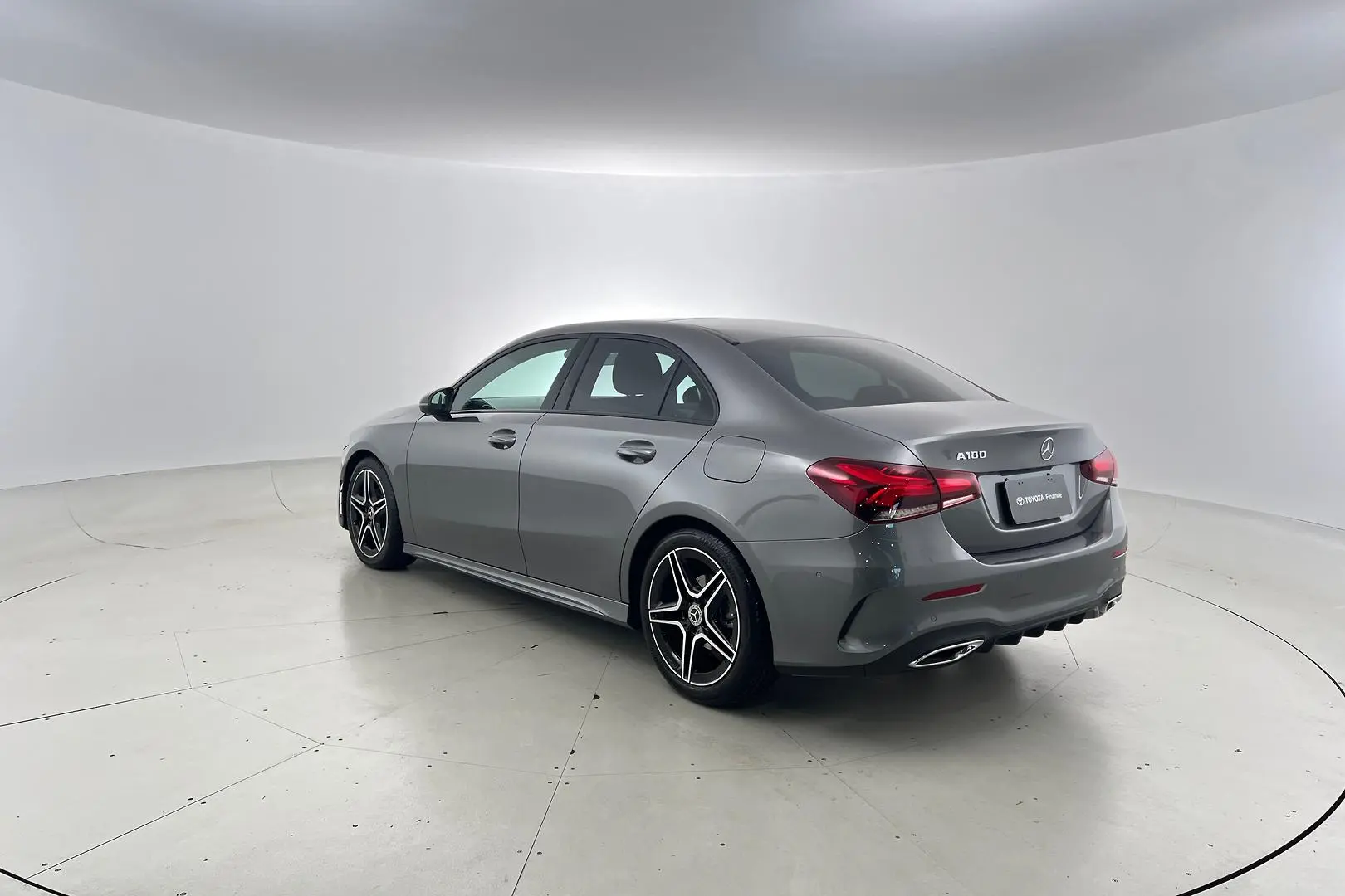 2022 Mercedes-Benz A-Class Gallery Image 2