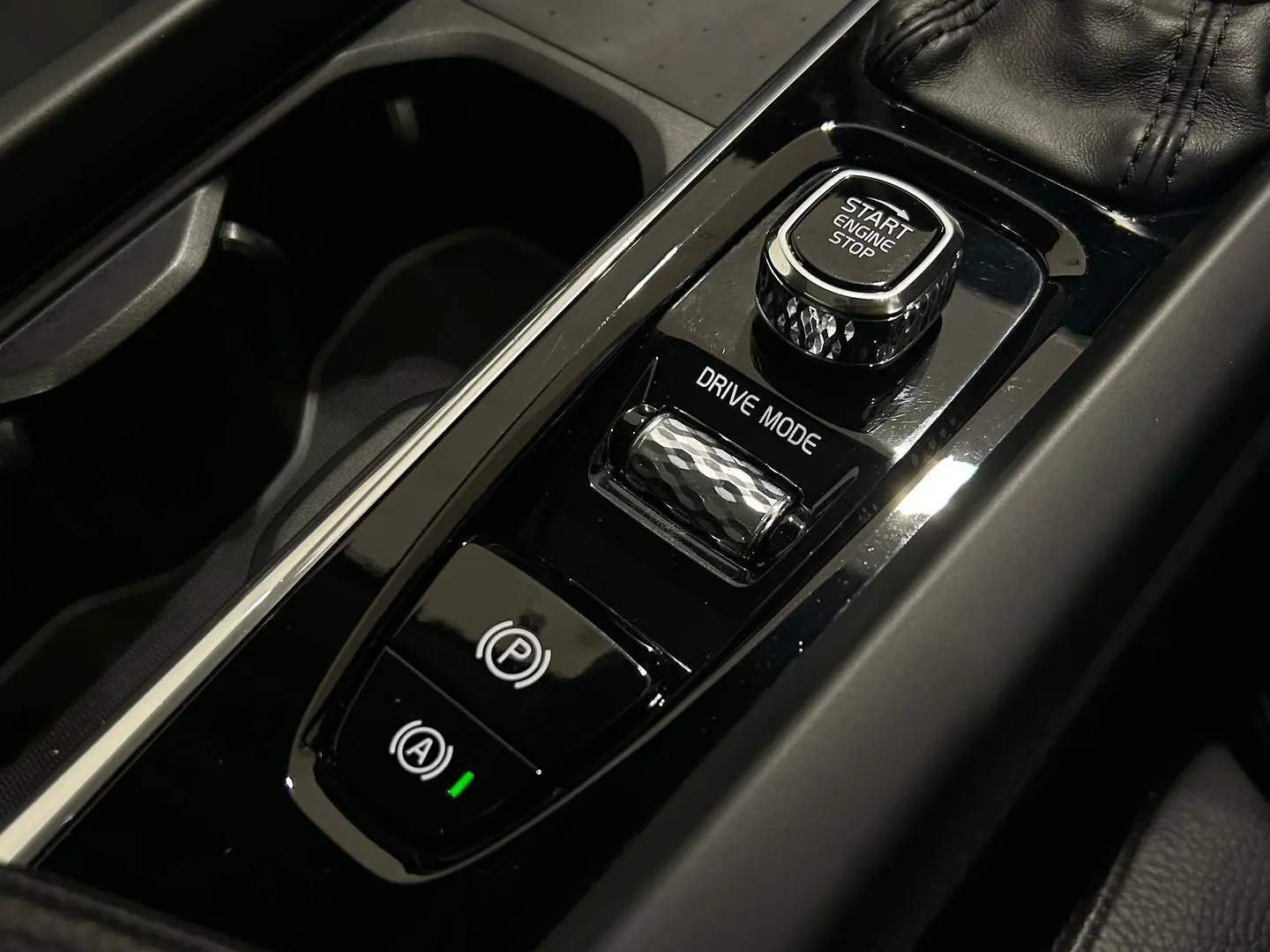 2020 Volvo XC60 Gallery Image 21