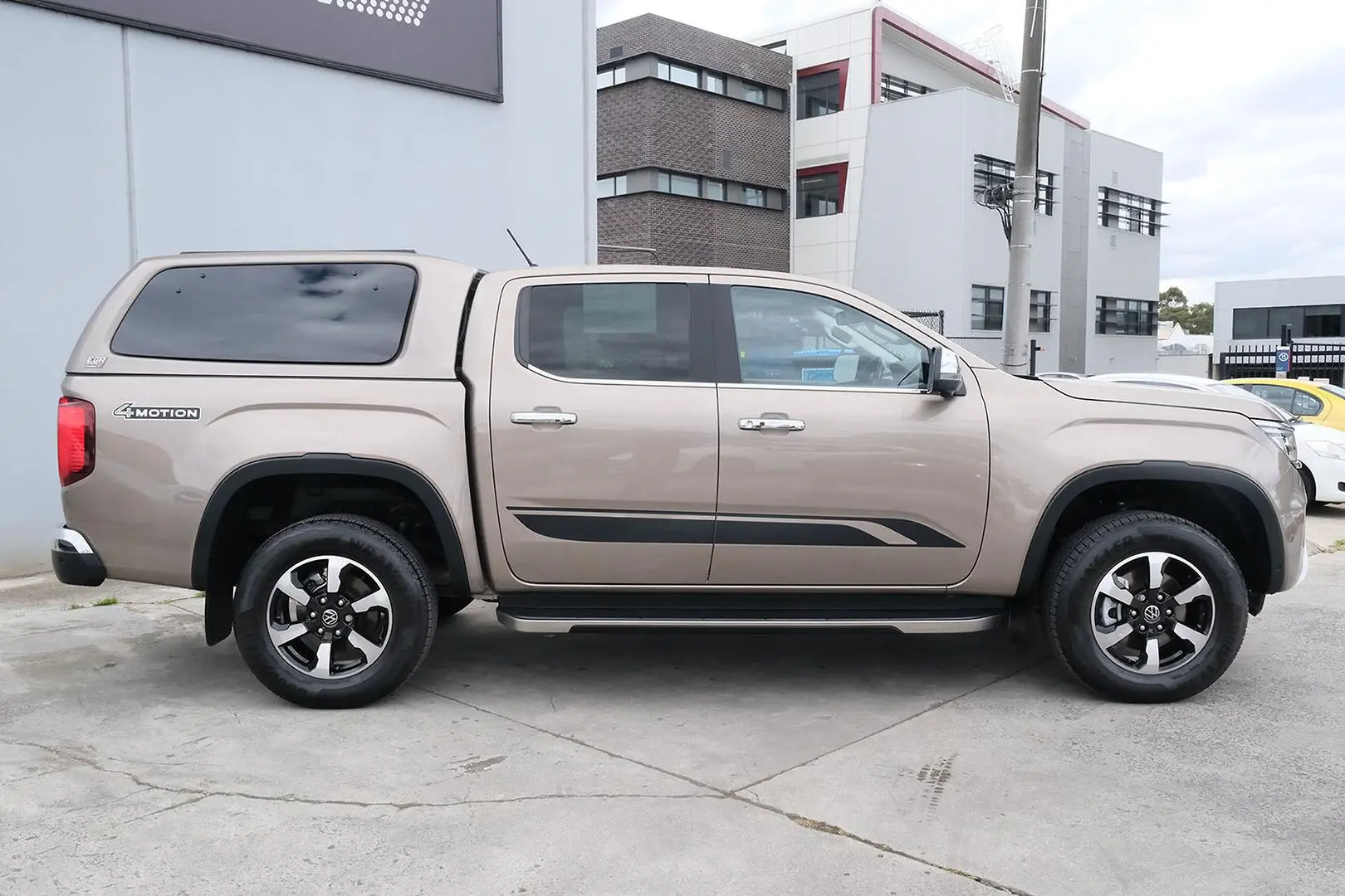 2023 Volkswagen Amarok Gallery Image 5